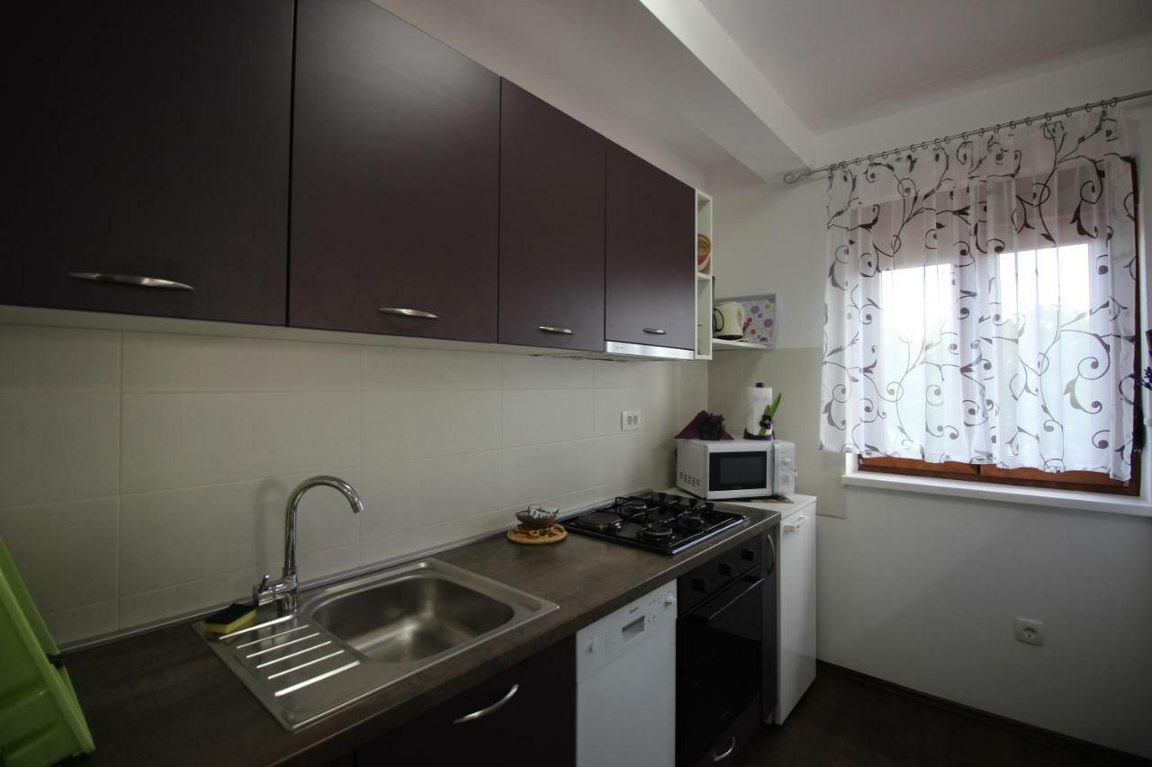 Apartmani Irena Novi Vinodolski Eksteriør billede